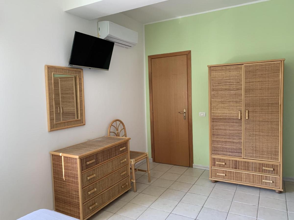 Hotel Il Triangolo Agnone Bagni Exterior foto